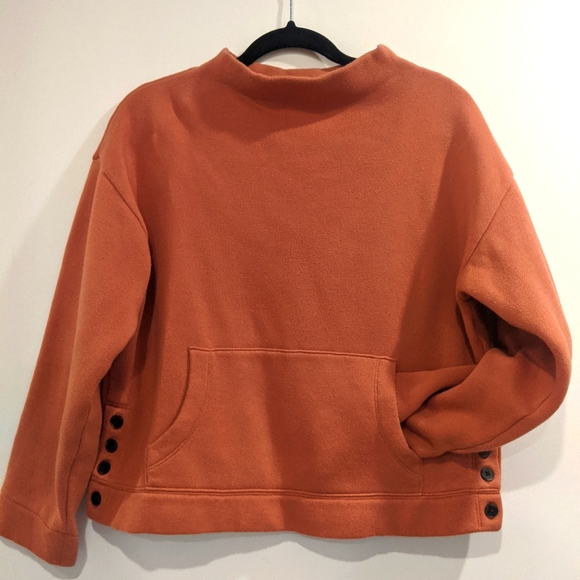 Madewell Tops - Madewell cropped, mock neck hoodie, size M